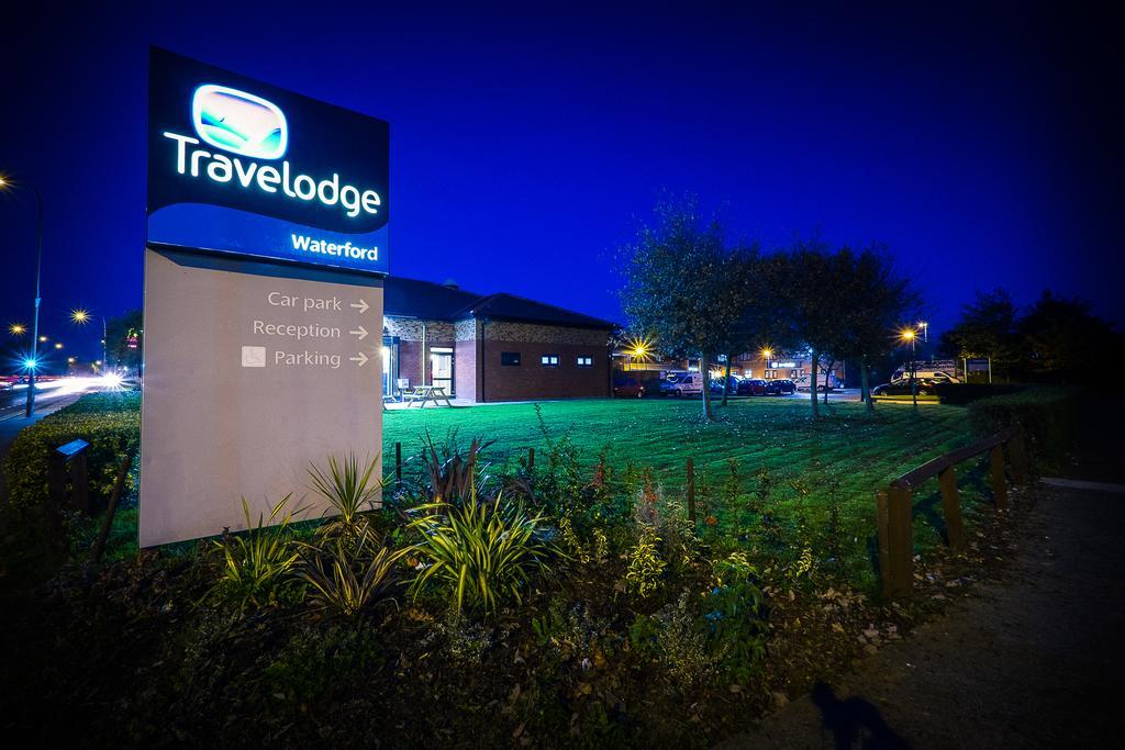 Travelodge วอเตอร์ฟอร์ด ภายนอก รูปภาพ